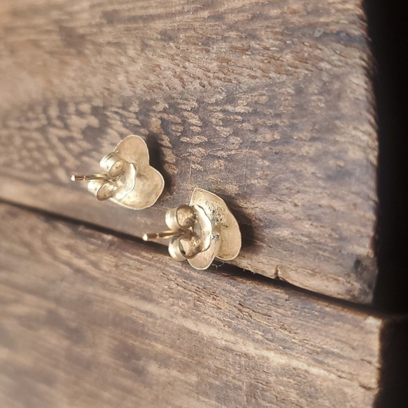 Solid 14k gold delicate heart earrings E2164‎ antique - Picture 2 of 2